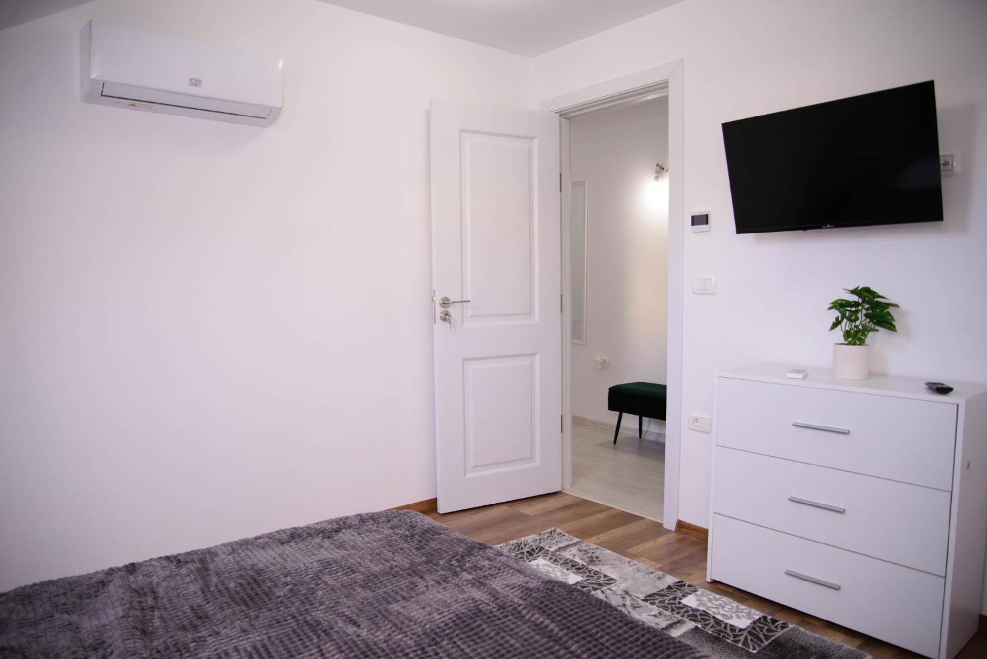 Lisia Residence #2 П'ятра-Нямц Екстер'єр фото